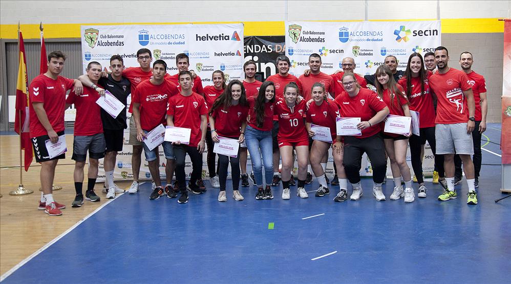 Graduación de la academia la sección juvenil fenenina y masculina