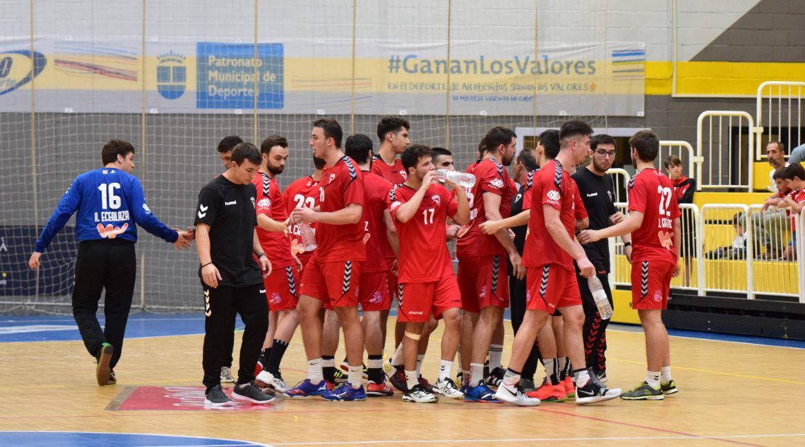 Equipo BM Alcobendas primer partido de liga