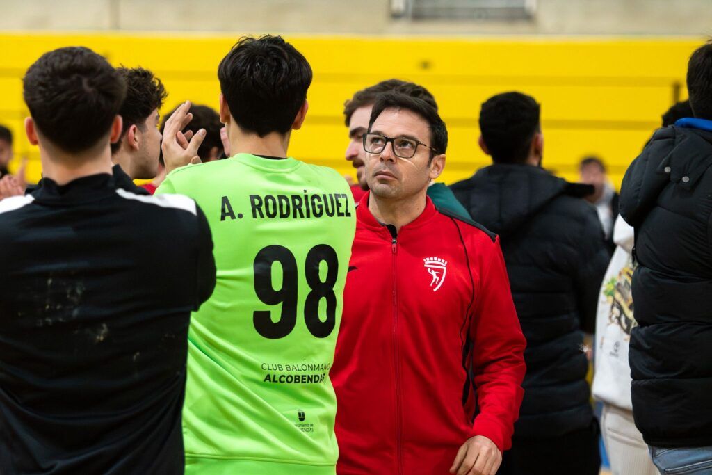 Alberto Camino nuevo entrenador del primer equipo